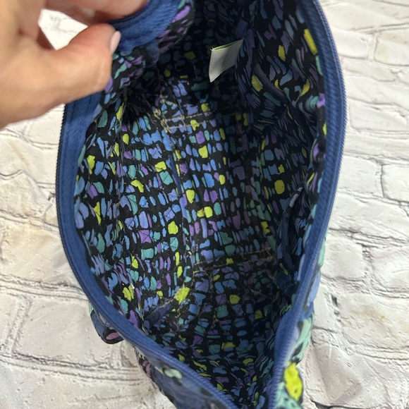 Vera Bradley Indigo Pop Quilted Cotton Crossbody Excellent Pre-Owned Condition - Picture 15 of 16